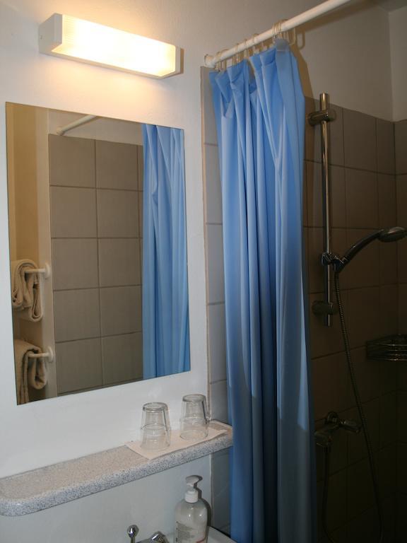 Brekkulaekur Guesthouse Hunathing Vestra Camera foto