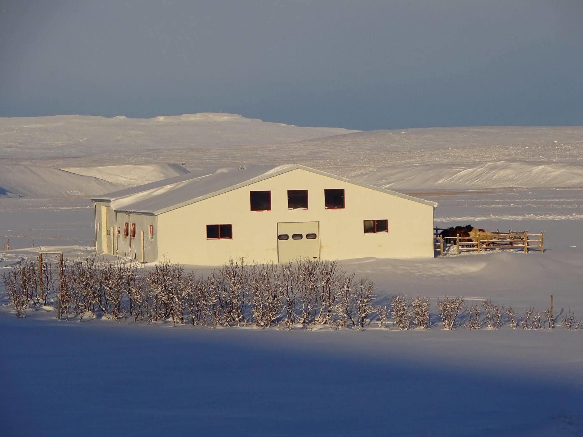 Brekkulaekur Guesthouse Hunathing Vestra Esterno foto