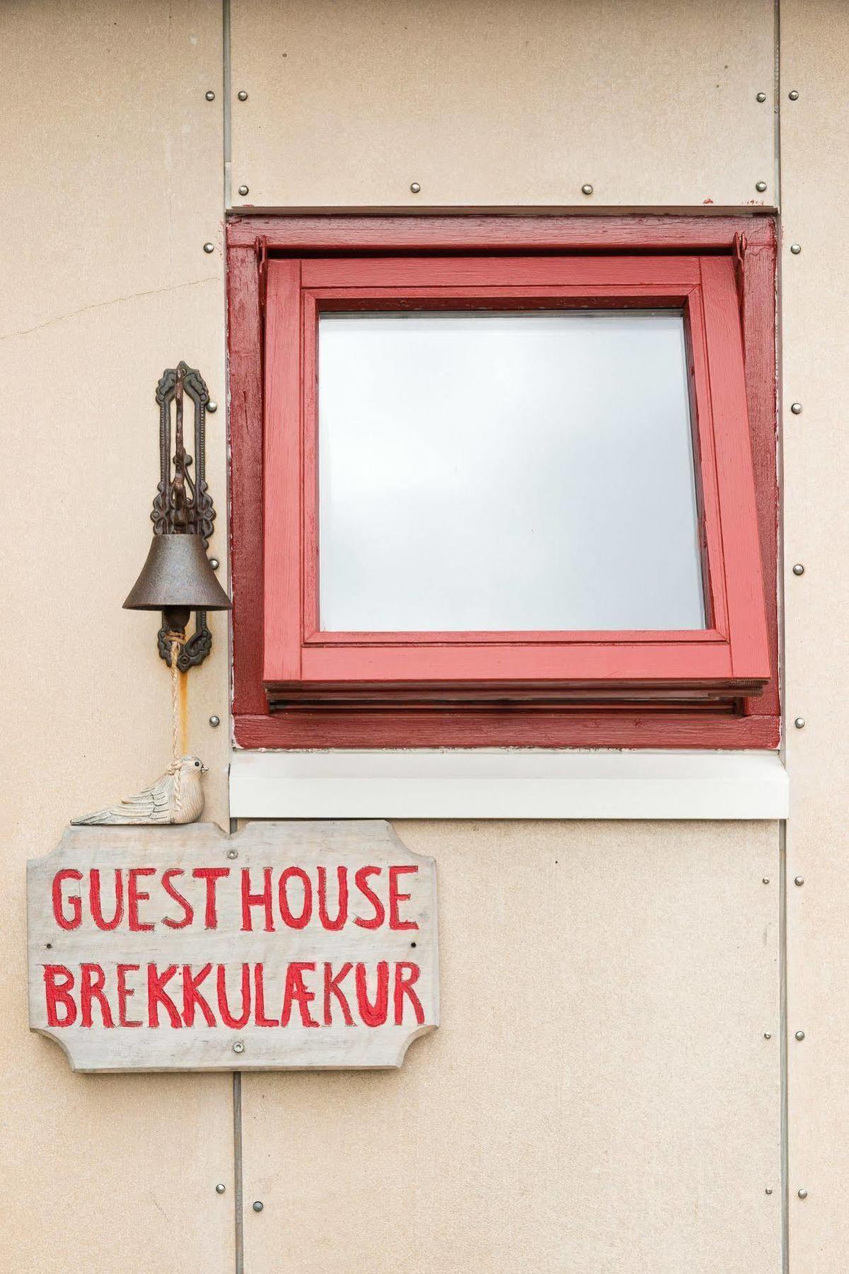Brekkulaekur Guesthouse Hunathing Vestra Esterno foto